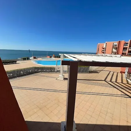 Piscine Front De 43 M2, * Sete