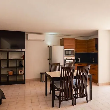 Apartment Piscine Front De 43 M2, *