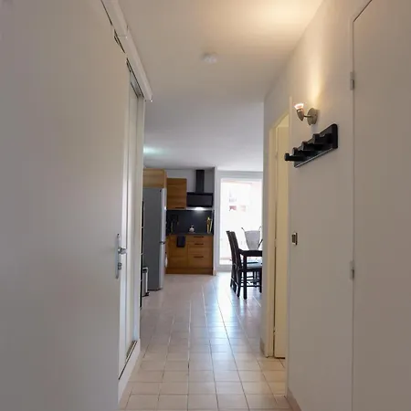 Piscine Front De 43 M2,