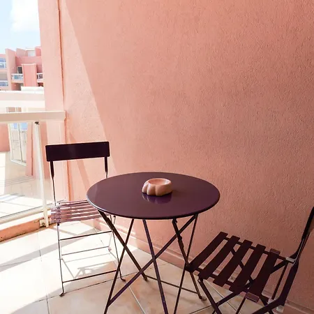 Apartment Piscine Front De 43 M2, Sete